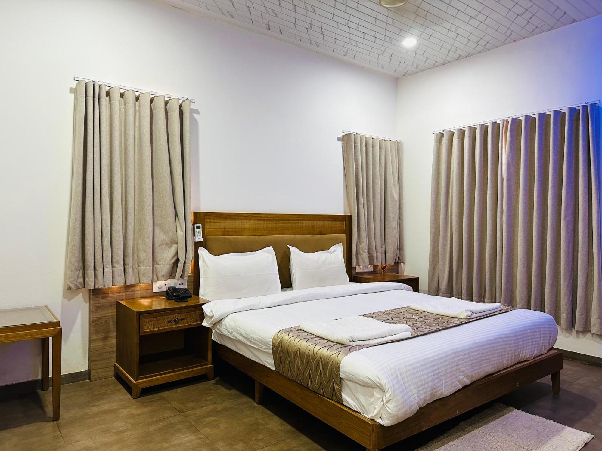 סאסאן גיר Lion Park Hotel & Resorts מראה חיצוני תמונה